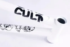 Best CULT CREW Walsh Frame / white